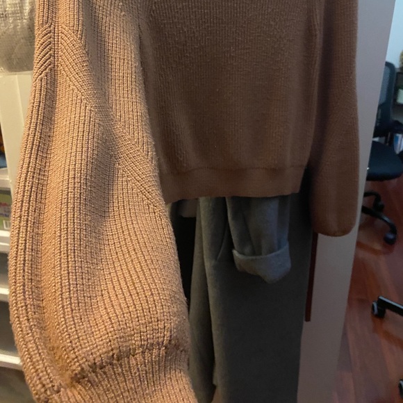 Zara Mock Turtleneck with puffed sleeves - Picture 4 of 5
